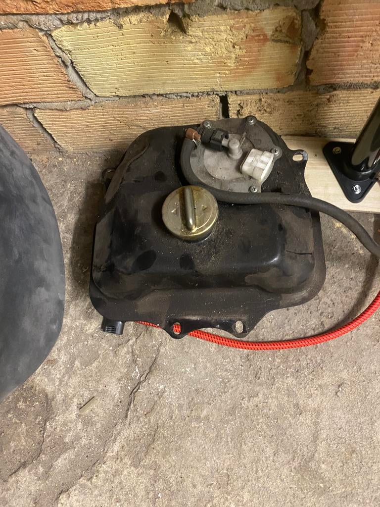 Scooter benzine tank senzo,btc,berini, Ophalen, Gebruikt, Tank, Overige merken