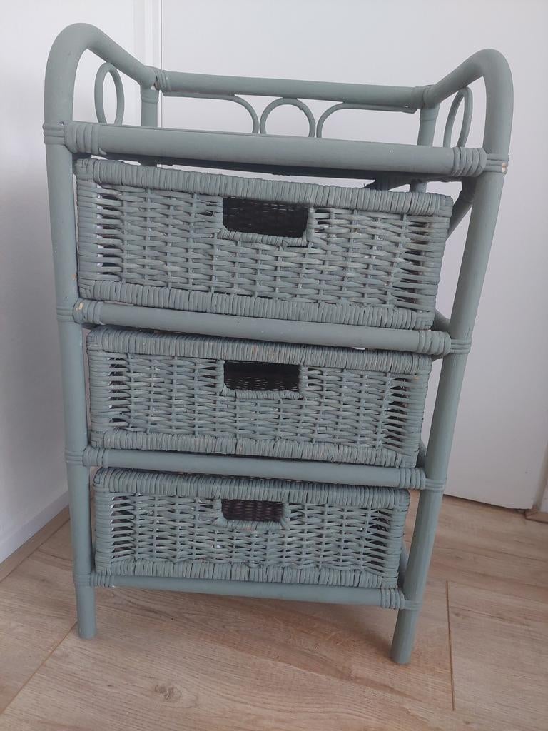 Rotan kastje met 3 manden, Huis en Inrichting, Kasten | Ladekasten, Ophalen, Minder dan 50 cm, 3 of 4 laden, Minder dan 100 cm