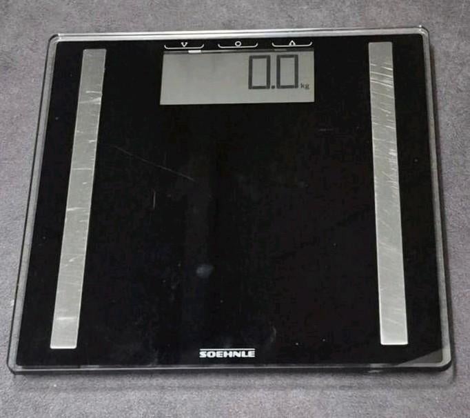 weegschaal zwart
personenweegschaal, Witgoed en Apparatuur, Ophalen of Verzenden, Personenweegschaal, 100 kg of meer