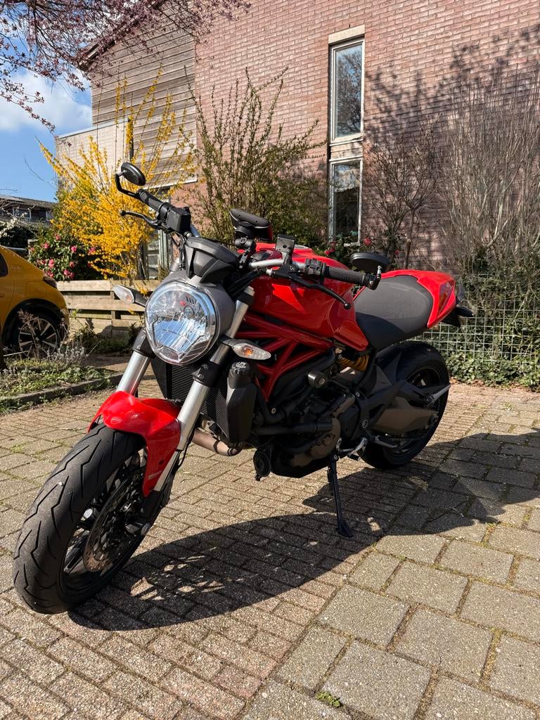 Ducati Monster 821 2016 - (dealer onderhouden), Motoren, 2 cilinders, Particulier, 821 cc, Traction Control