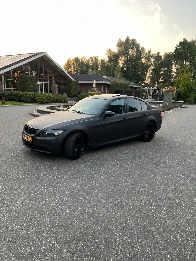 BMW 3-Serie 2.0 I 320 2005 Zwart APK 03.04.2027, Achterwielaandrijving, 1995 cc, 1295 kg, 4 cilinders