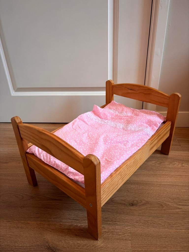 Houten poppenbedje, Ophalen, Zo goed als nieuw, Babypop