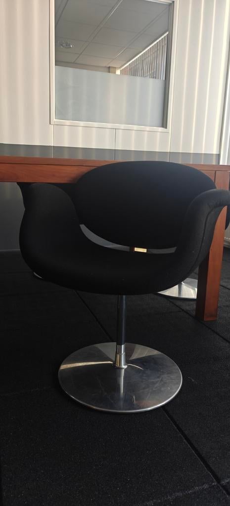 6x Artifort Little Tulip Stoelen - Zwart Stof, Ophalen, Gebruikt, Zwart, Stof