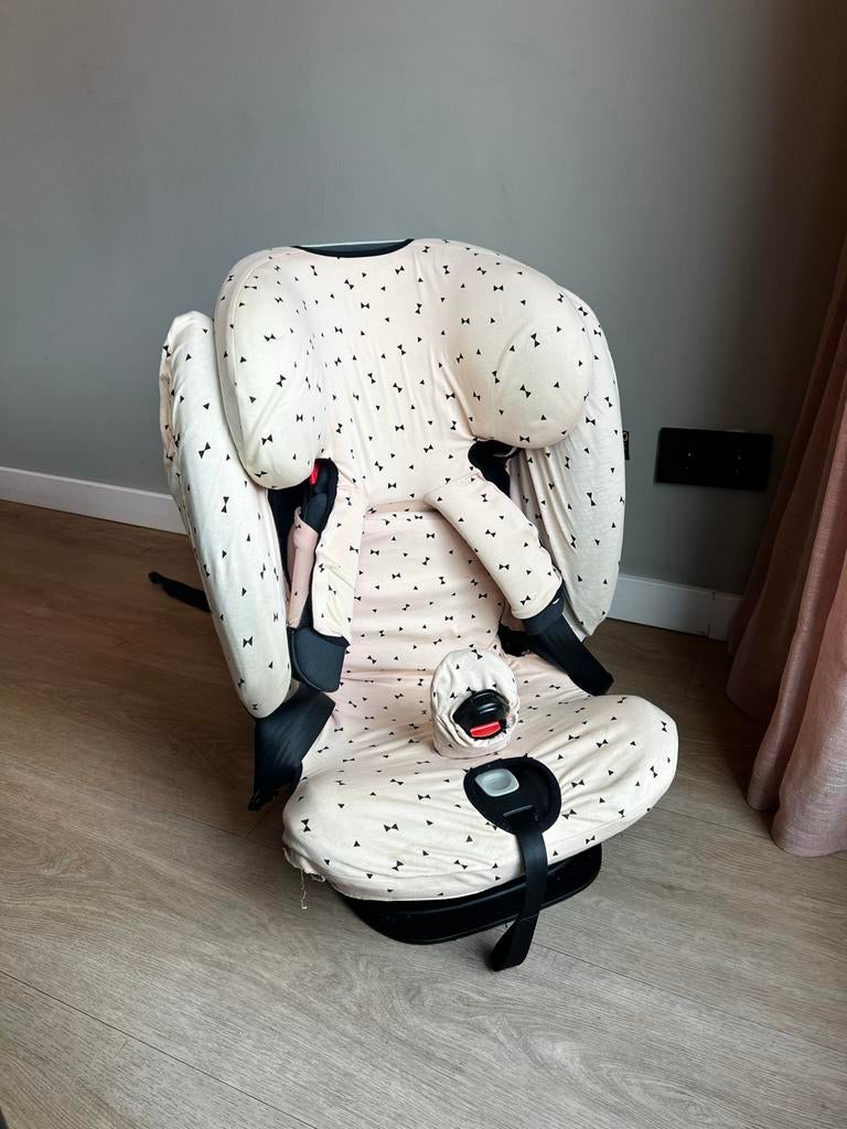 Maxi-Cosi Titan Pro i-Size met Ukje hoes, Kinderen en Baby's, Autostoeltjes, Verstelbare rugleuning, Ophalen of Verzenden, Zo goed als nieuw