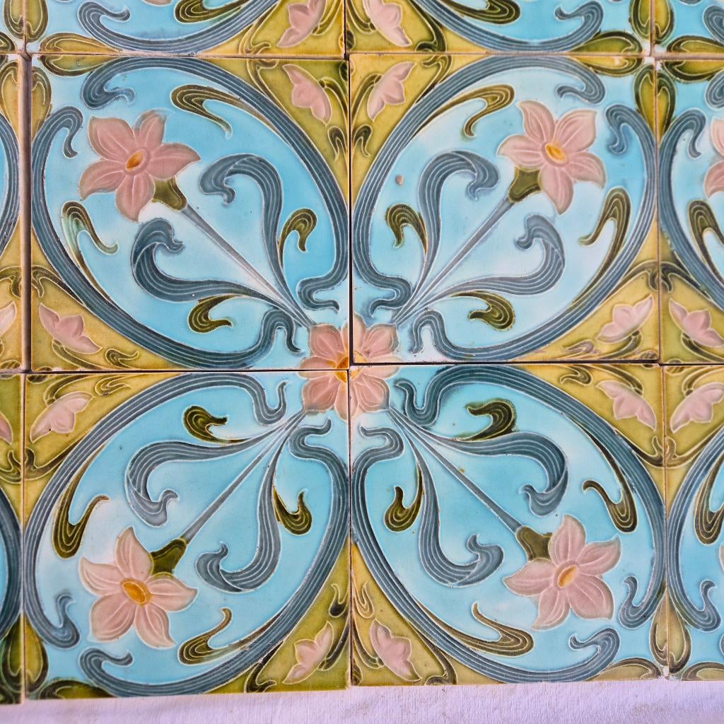 84 art nouveau wandtegels vierpas prachtige kleuren, Ophalen