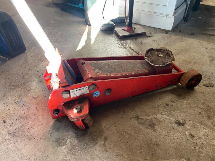 Zware garagekrik 2000 KG - Mennens BV, Auto diversen, Krikken, Gebruikt, Garagekrik, Hydraulisch, Ophalen