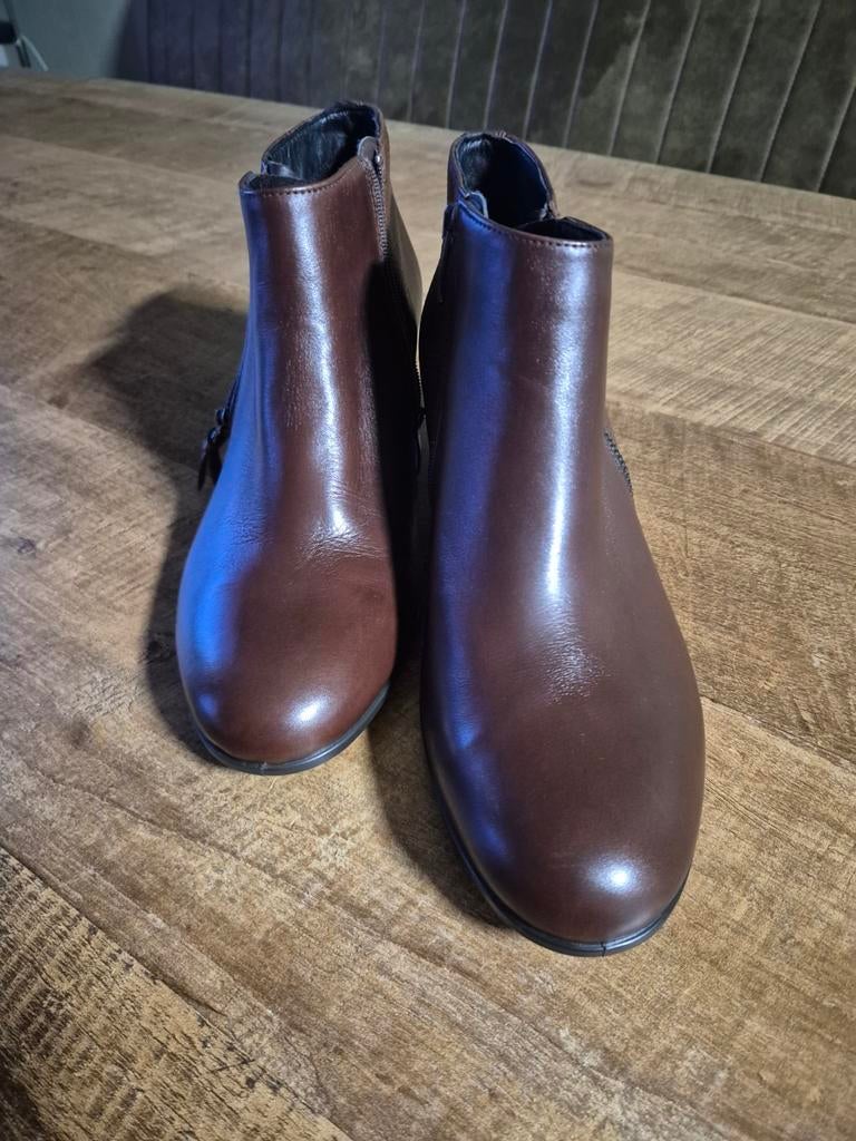 Nieuwe Ecco laarsjes 41, Kleding | Dames, Schoenen, Ophalen of Verzenden, Nieuw, Bruin