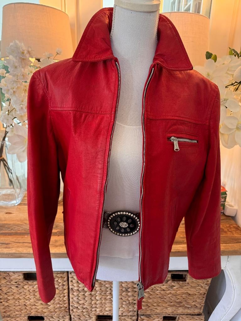 Rode, leren jas Eddy's Jackets, 38/M, vintage effecten, ZGAN, Kleding | Dames, Jassen | Zomer, Ophalen of Verzenden, Zo goed als nieuw