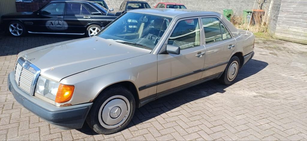 Mercedes w124 200D automaat, Auto's, Te koop