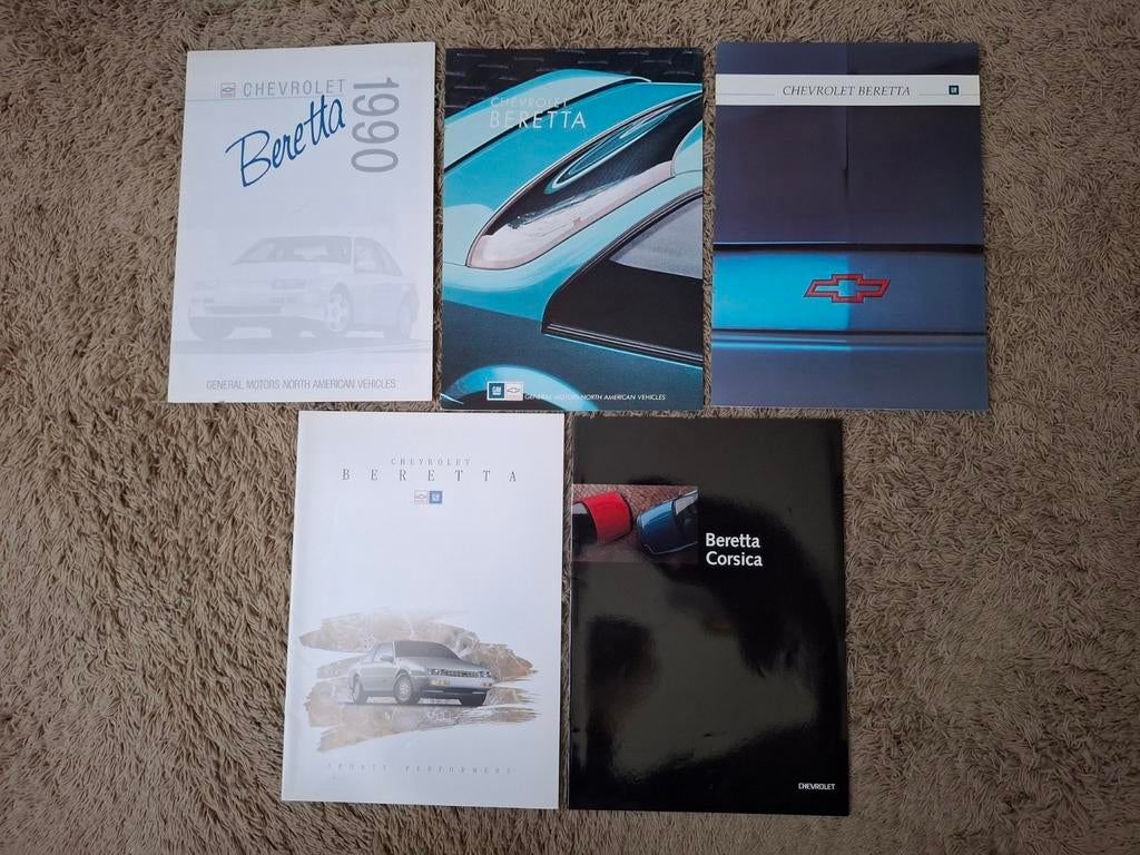 Lot autofolders Chevrolet Beretta, Verzenden, Zo goed als nieuw, Chevrolet