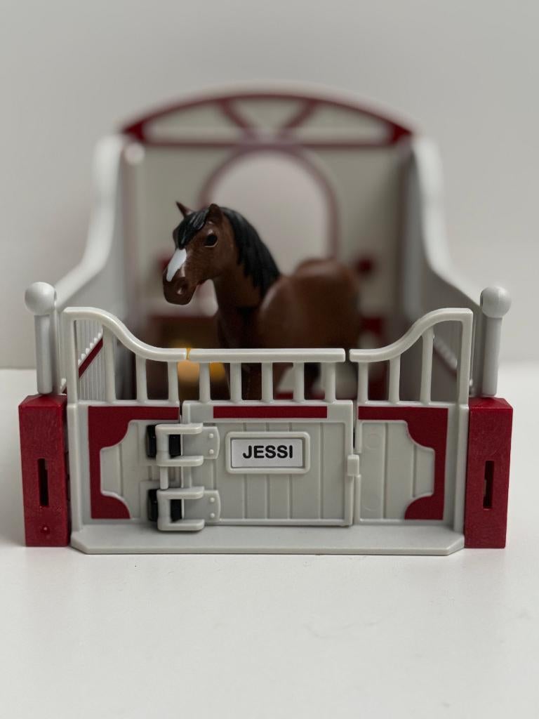 Playmobil Country – Shire met paardenbox – 5108, Kinderen en Baby's, Speelgoed | Playmobil, Ophalen of Verzenden, Gebruikt, Complete set