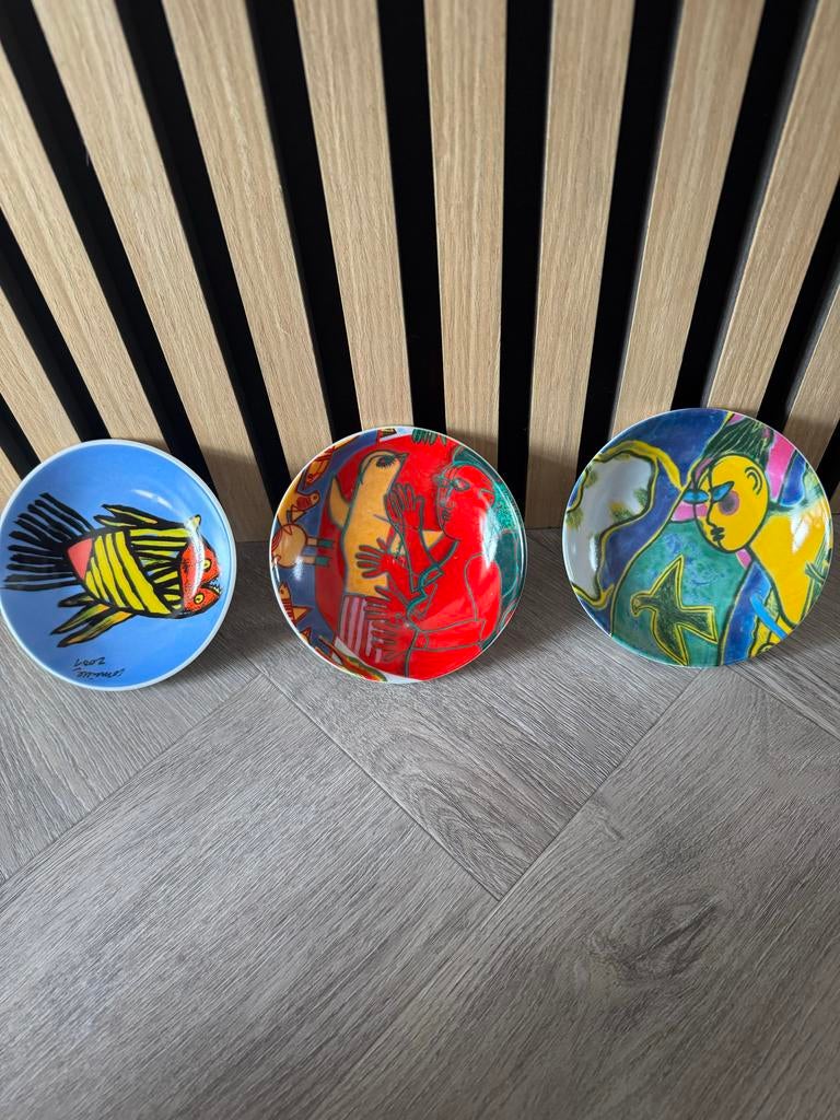 CORNEILLE 3 stuks abstracte schaaltjes, Verzenden