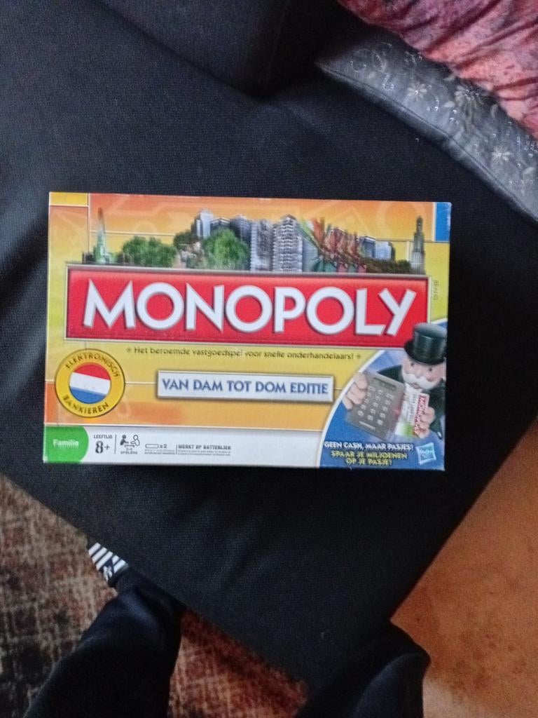 Monopoly: Van Dam tot Dom Editie - Elektronisch Bankieren, Hobby en Vrije tijd, Gezelschapsspellen | Bordspellen, Drie of vier spelers