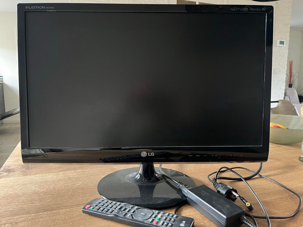 LG Flatron M2380D LED Full HD Monitor TV 23 inch, Ophalen, 40 tot 60 cm, LG, Full HD (1080p)