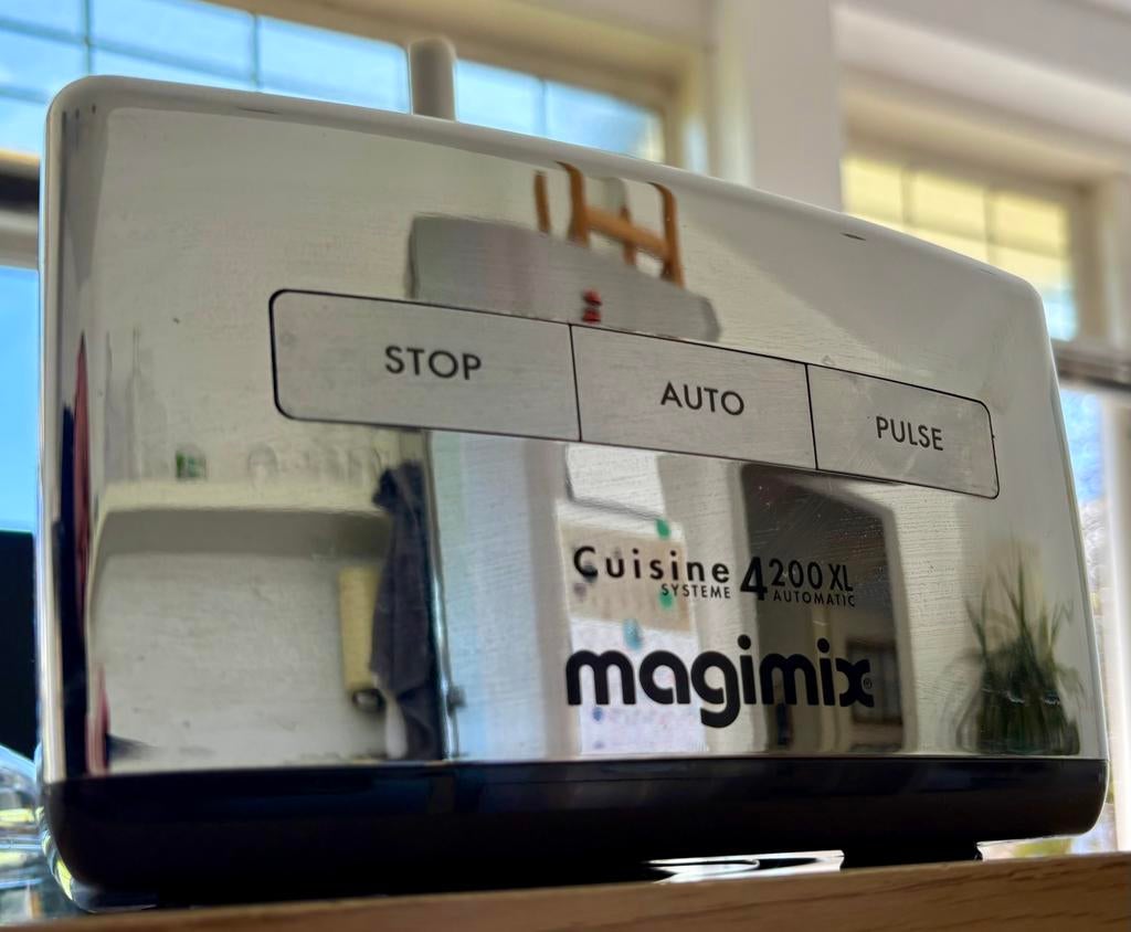 Magimix food processor zeer compleet., Ophalen, Zo goed als nieuw, 3 snelheden of meer