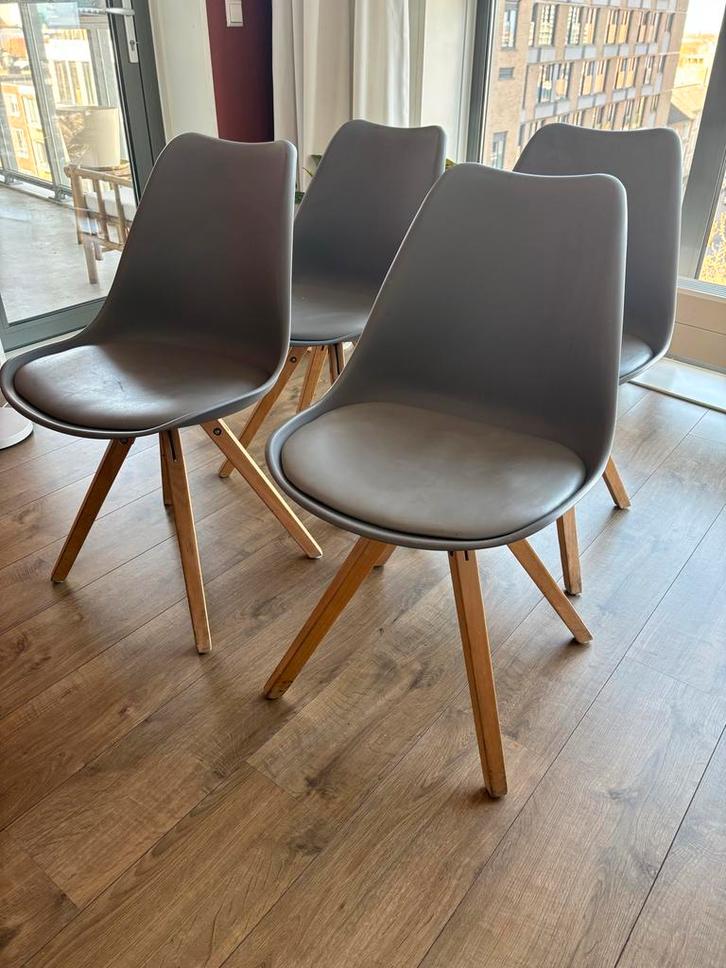 Set van 4 stoelen - ideaal voor studentenkamer, Huis en Inrichting, Stoelen, Gebruikt, Vier, Hout, Grijs, Ophalen