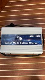 Accu lader, Ophalen of Verzenden, Zo goed als nieuw