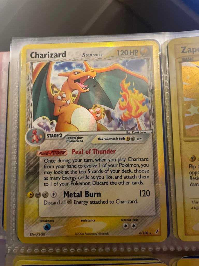 Zeldzame Charizard Delta Species Pokémon Kaart (Holo), Ophalen of Verzenden, Zo goed als nieuw, Losse kaart, Foil