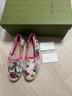 Gucci Espadrilles maat 39, Kleding | Dames, Schoenen, Ophalen of Verzenden, Zo goed als nieuw, Wit, Espadrilles of Moccasins