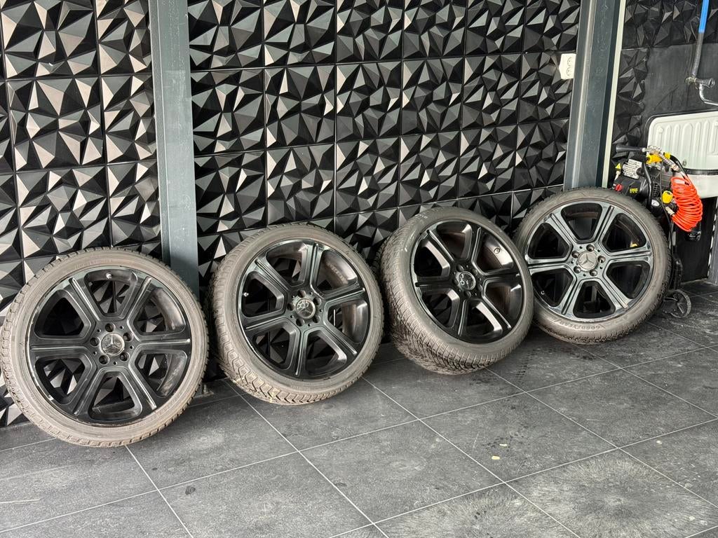 Mercedes Benz AMG breedset 19 inch, 19 inch, Gebruikt, Banden en Velgen, 235 mm