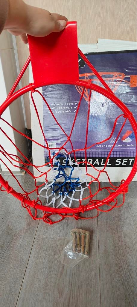 Nieuwe basketbal set, Ophalen