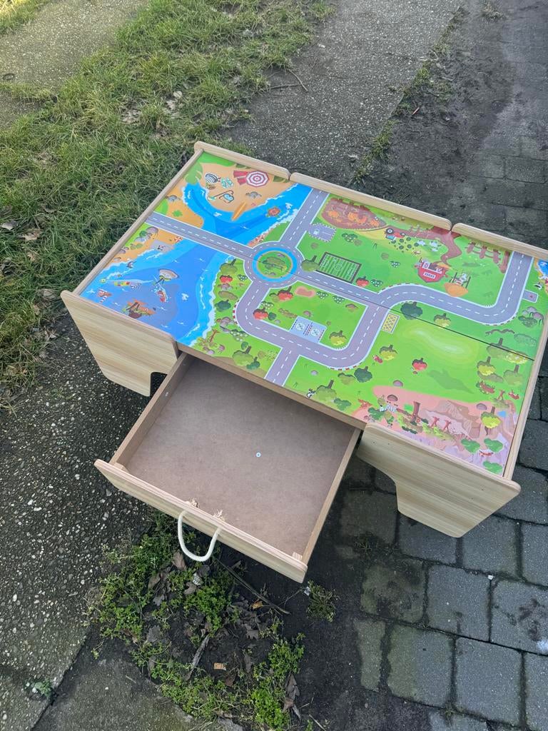 Speeltafel met lade, houten treinen en decoratie, Ophalen, Gebruikt