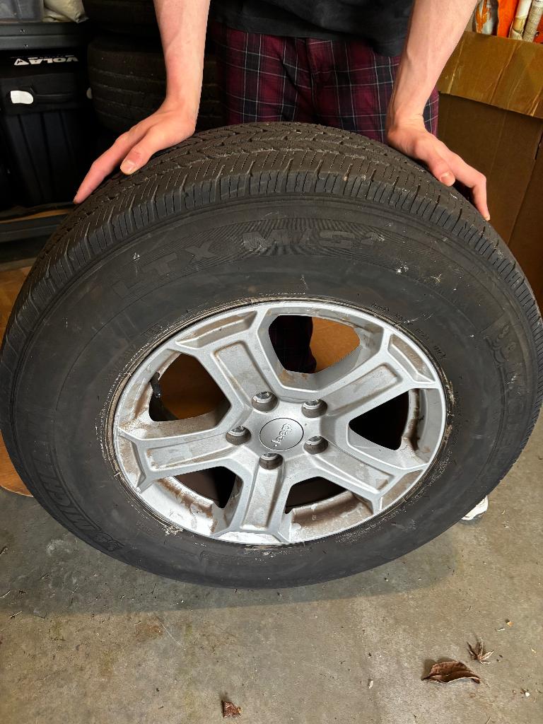 Jeep Michelin 245/75 R17 Banden met velgen, Auto-onderdelen, Ophalen, 17 inch, All Season, Band(en)