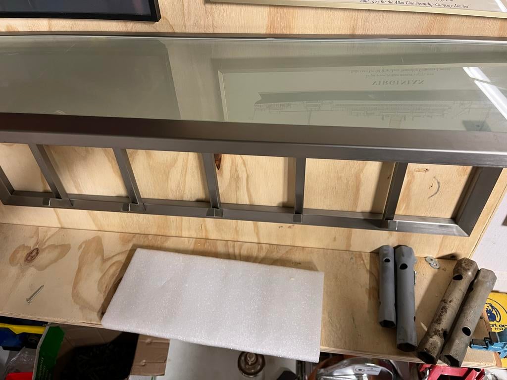 RVS Wandkapstok met Melkglasplaat - Gerrit Rietveld Design, Huis en Inrichting, Ophalen of Verzenden, Gebruikt