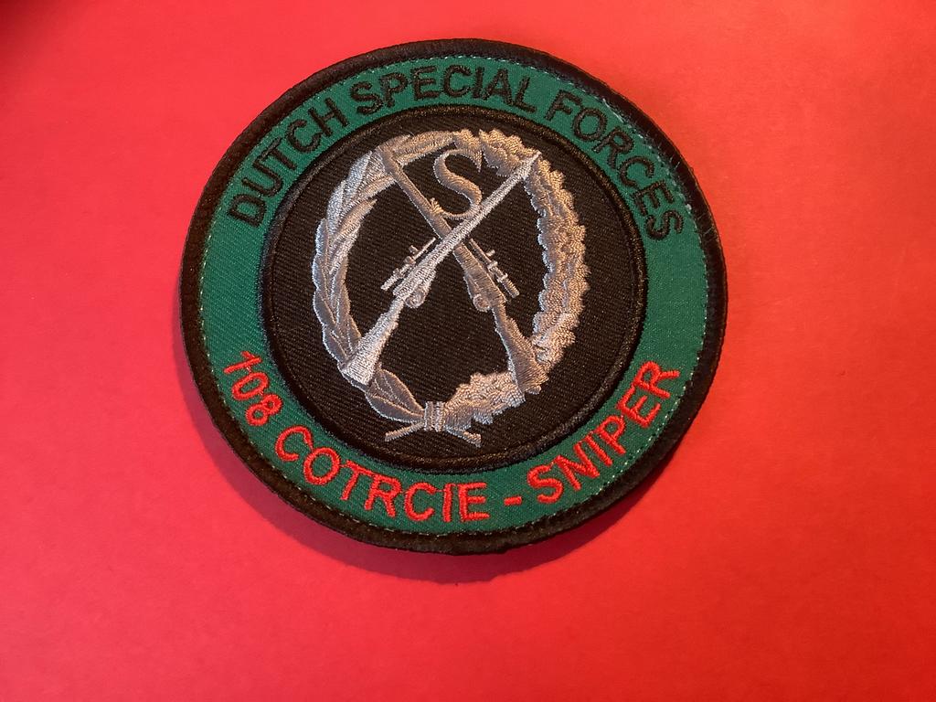 Badge van de KCT Sniper met velcro, Verzamelen, Militaria | Algemeen, Ophalen of Verzenden, Landmacht, Nederland, Embleem of Badge