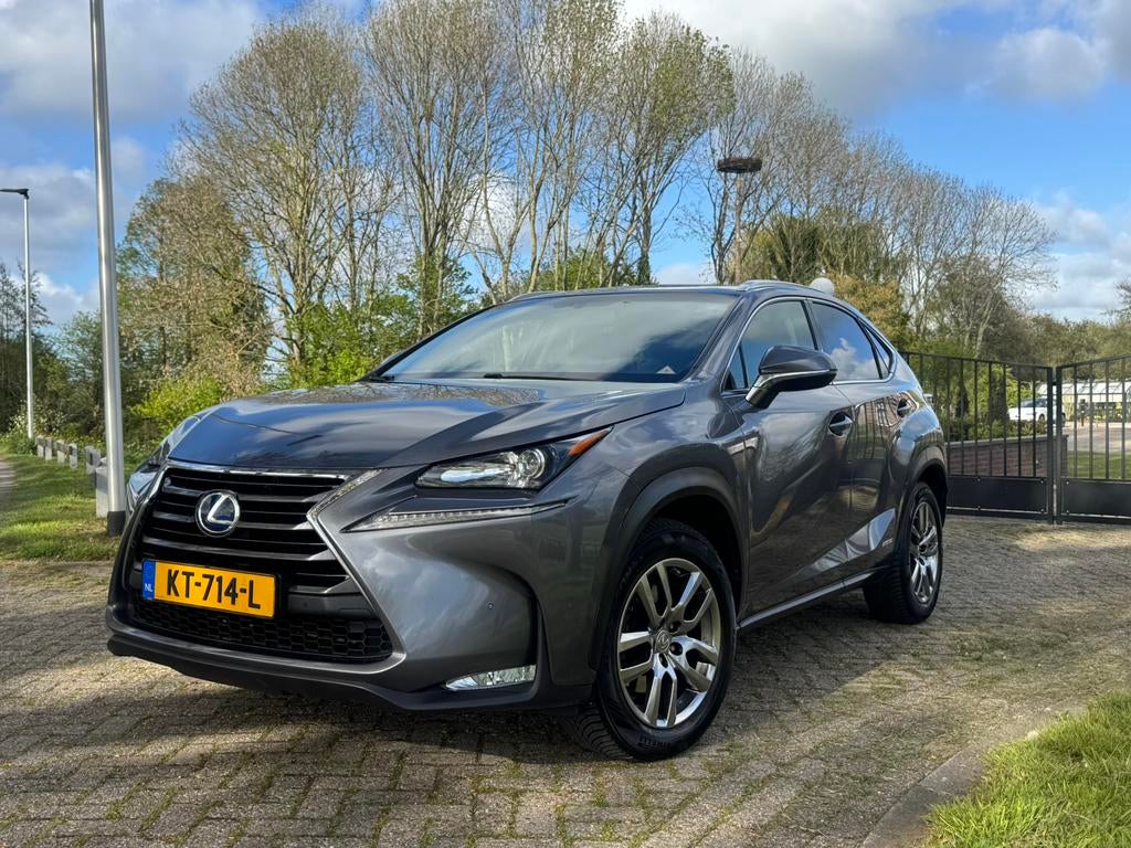 Lexus NX 300H AWD 2015, Auto's, Lexus, Automaat, 2494 cc, 1760 kg, Leder