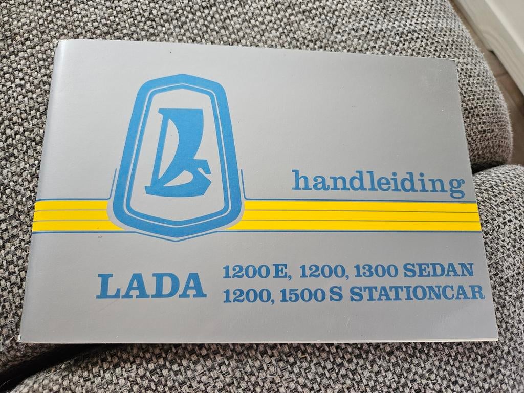 Lada handleiding 1200E, 1200, 1300 Sedan, 1500S Stationcar, Ophalen of Verzenden