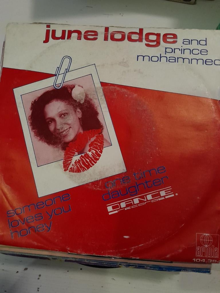 June lodge 7inch someone loves you honey, Ophalen of Verzenden, Zo goed als nieuw, Pop