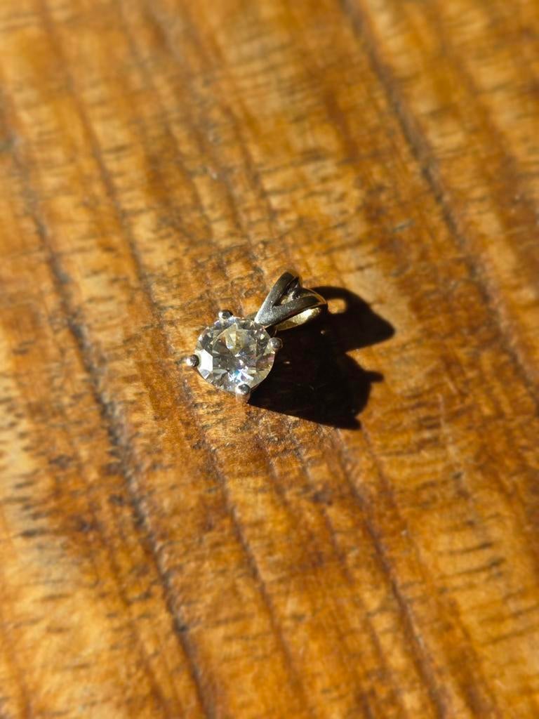 Groeibrilliant met 18k goud hanger., Ophalen of Verzenden, Goud