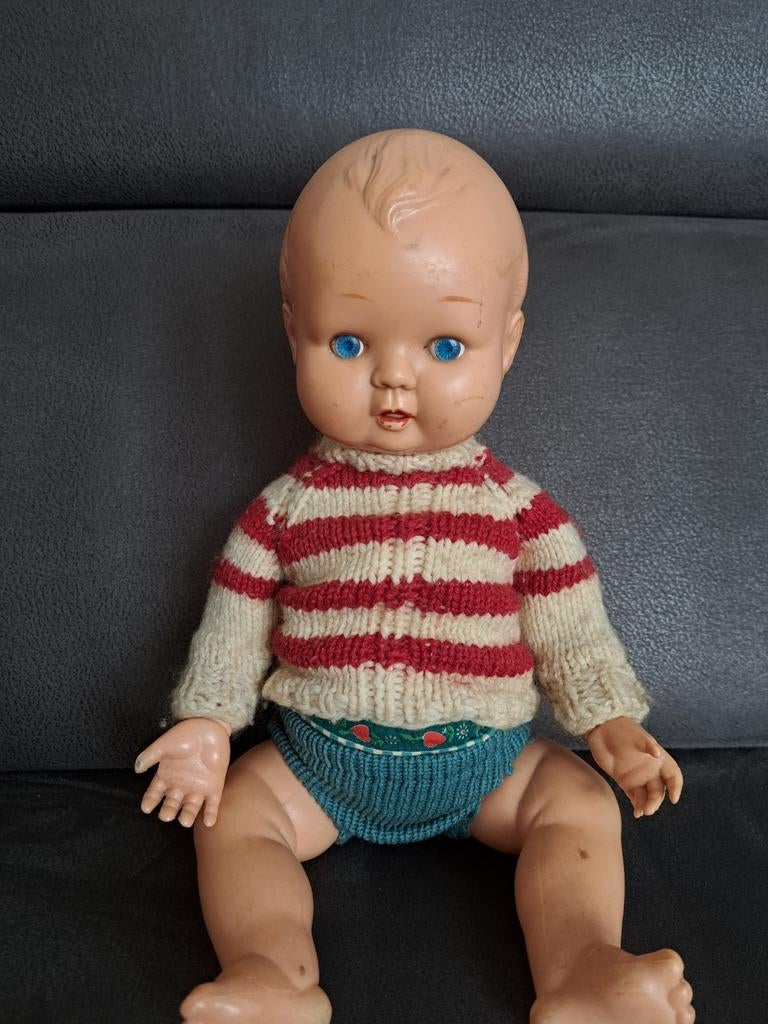 Vintage Babypop gebreide kleertjes 40 cm jaren60 KADER B 35, Verzamelen, Ophalen of Verzenden, Gebruikt, Babypop