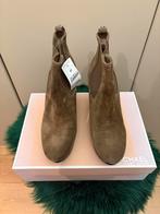 Michael Kors Jessie Wedge Bootie Suede - Maat 41, Kleding | Dames, Lage of Enkellaarzen, Nieuw, Ophalen of Verzenden, Groen