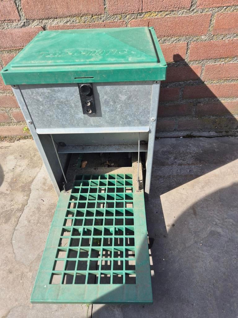 Trapbak voor kippen, Dieren en Toebehoren, Pluimvee | Toebehoren, Ophalen, Drinken en Voederen