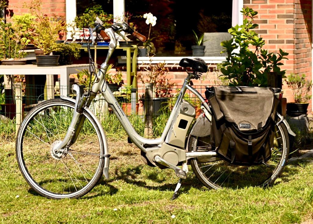 Electrische fiets, Fietsen en Brommers, Elektrische fietsen, Ophalen, Gebruikt, 30 tot 50 km per accu, Gazelle