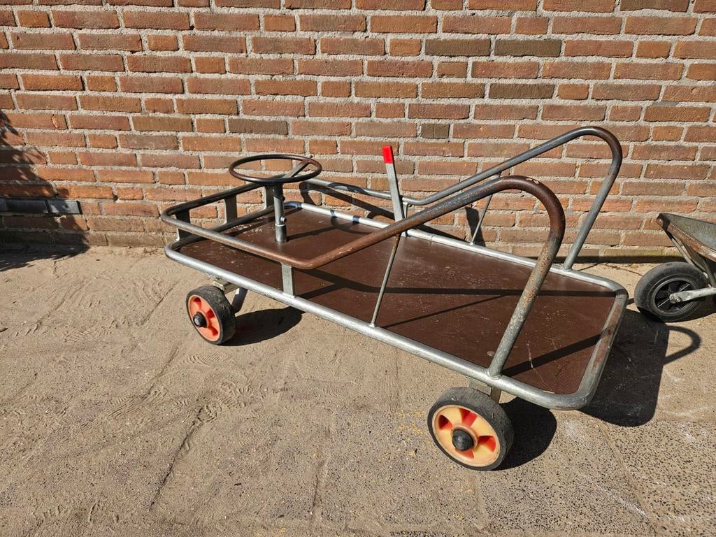 Duw wagen basisschool, Ophalen, Loopvoertuig