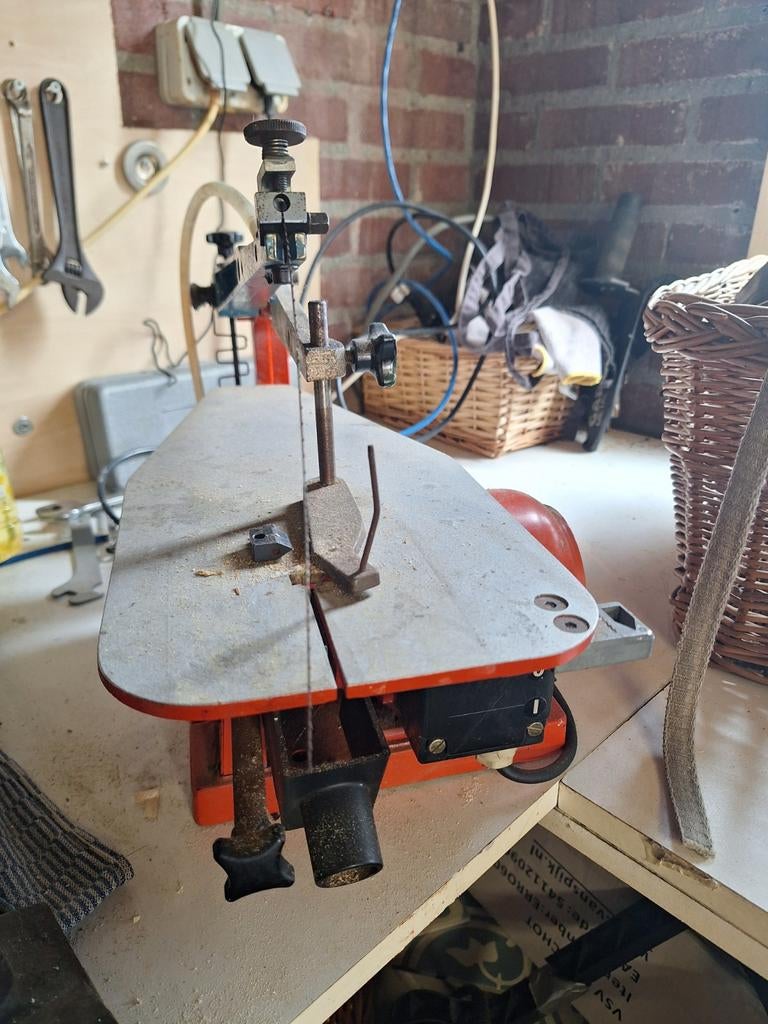 HEGNER Gebruikte Figuurzaagmachine - Perfect voor hobbyisten, Ophalen, Minder dan 30 mm, Gebruikt, Figuurzaag