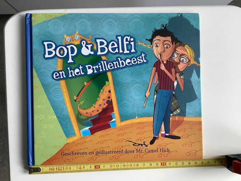 Spannend Boek Bob & Belfi het brillenbeest spel en raadsels, Ophalen of Verzenden, Zo goed als nieuw, Non-fictie