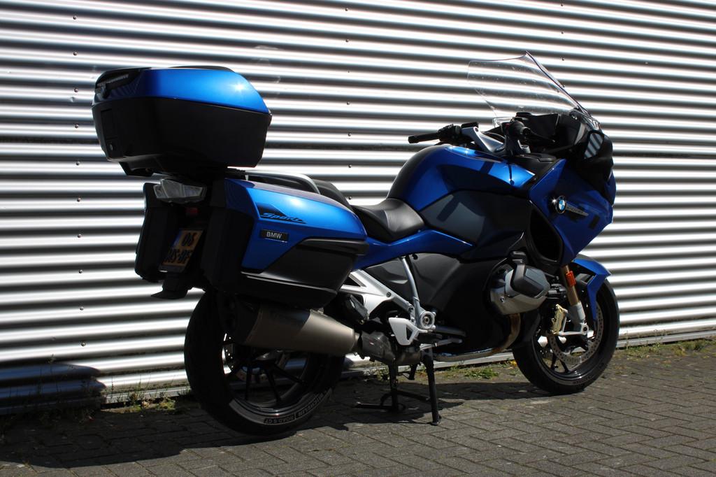 BMW R 1250 RT |1ste eigenaar |Akrapovic |Topkoffer, Traction Control, Verkoop.motorrad@oostland-enschede.nl, 1254 cc, Spaansland 10
7543BG  ENSCHEDE, NL