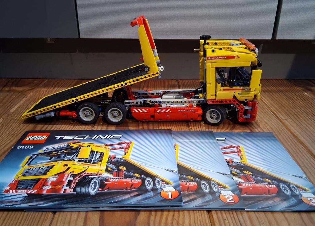 Lego technic laadplatform truck 8109 complete set + boekjes, Ophalen of Verzenden, Zo goed als nieuw
