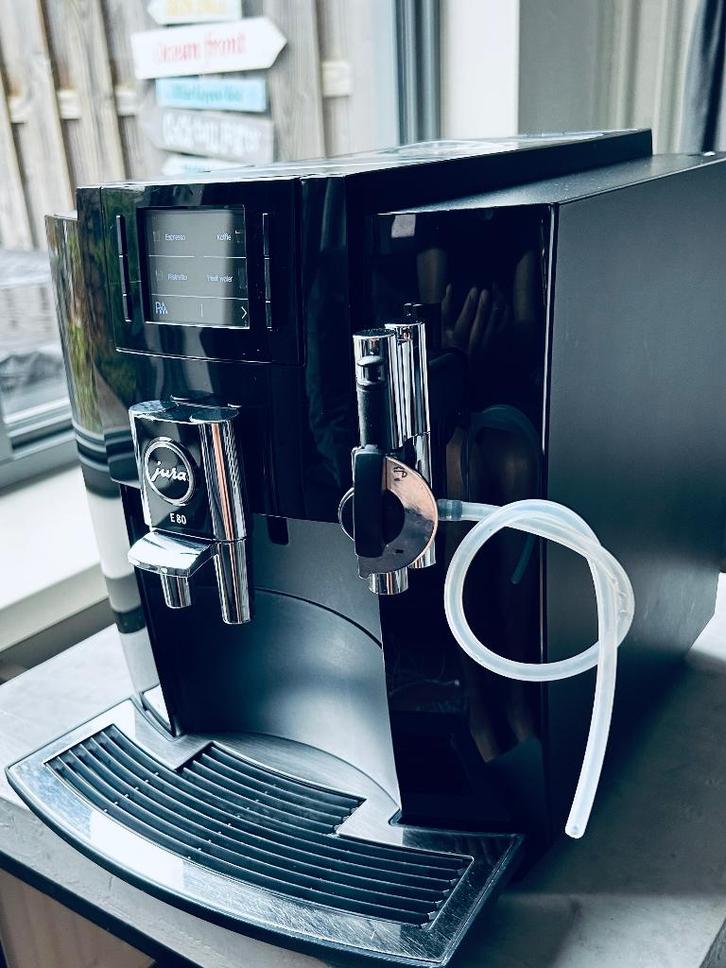 Prachtige Jura E8 E80 black met een grote onderhoudsbeurt, Witgoed en Apparatuur, Koffiezetapparaten, Zo goed als nieuw, Gemalen koffie
