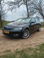 Super complete Skoda Octavia Business Line, Auto's, Voorwielaandrijving, Stof, Zwart, 4 cilinders
