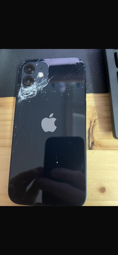 iphone 11 kapot!, Telecommunicatie, Mobiele telefoons | Apple iPhone, 86 %, Zwart, Zo goed als nieuw, 64 GB