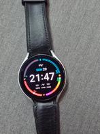 Samsung Galaxy Watch 4 - Zilver met Zwart Bandje, Ophalen of Verzenden, Zo goed als nieuw, Samsung, Waterdicht