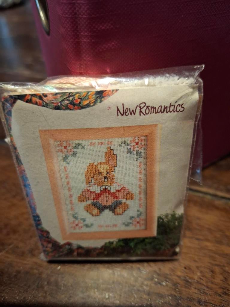 New romantics-konijn, Ophalen of Verzenden, Nieuw, Borduurpakket