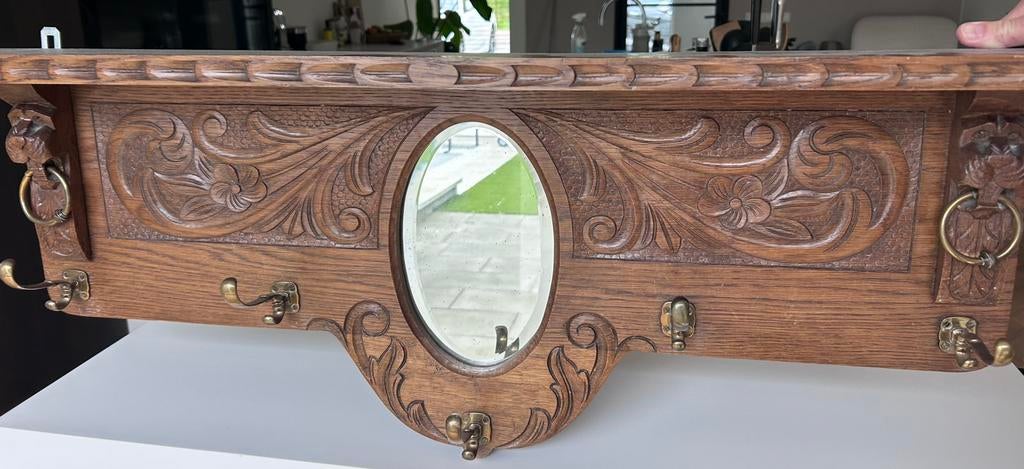 Antieke  "Mechelse" eikenhouten kapstok, Ophalen