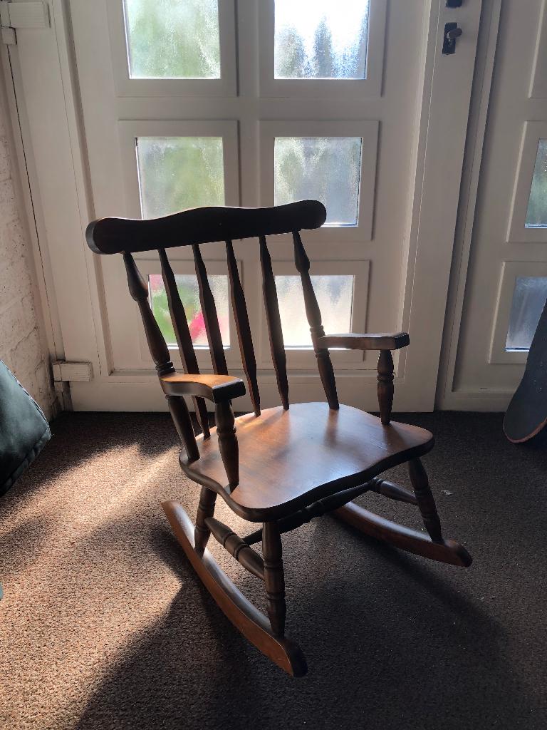 Kinderen schommelstoel, Ophalen, Zo goed als nieuw, Stoel(en)