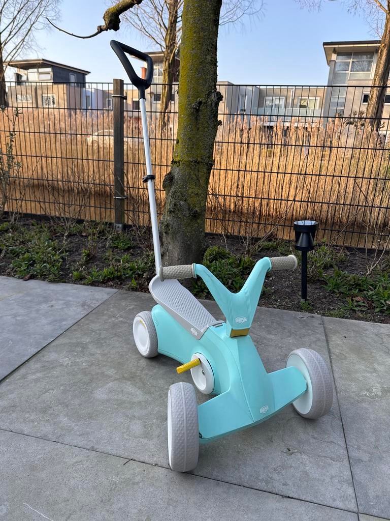 BERG Biky loopfiets met duwstang - Gebruikt, Kinderen en Baby's, Speelgoed | Buiten | Voertuigen en Loopfietsen, Ophalen of Verzenden
